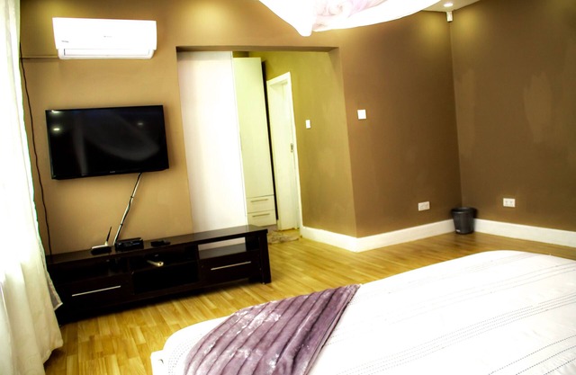 LivingSpace ApartHotel awaits you in the "Warm Heart of Africa!" Malawi. Uniqu!