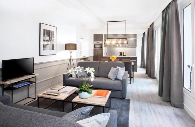 LivinParis - Luxury 3 Bedrooms Le Marais I