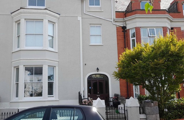 Llandudno Blissful Apartment Retreat in Llandudno