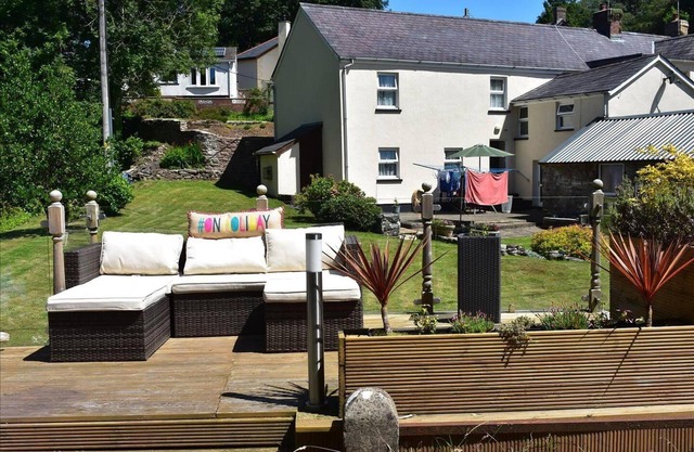 Llansteffan 2-bed Cottage, Sleeps 4, Dog Ok