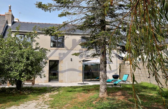 LocaLise - M3C - La petite Bigoudène - Maison entièrement rénovée en duplex avec jardin - Tout à pied, plage, port, centre, commerces - Wifi inclus - Draps inclus - Animaux bienvenus