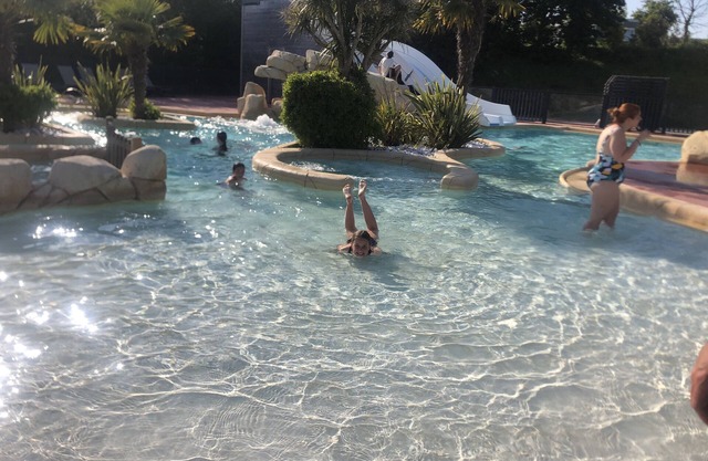 Location Dans un Camping 5 Avec Piscine, Proche Granville et Plages