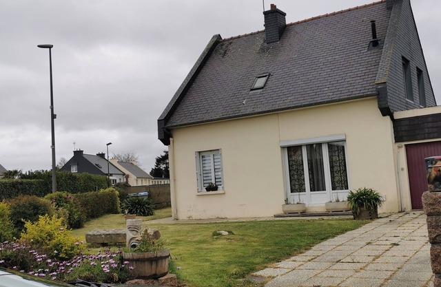 Location Maison Bien Située Avec Jardin Clos. Animaux de Compagnie Acceptés