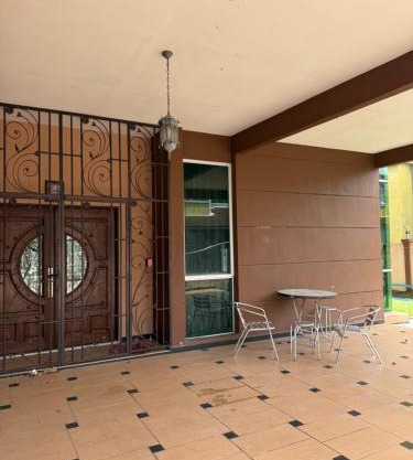 Lociz Roomstay Kangar