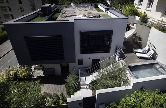 Loft in bioclimatic villa near Aix en Provence historic center