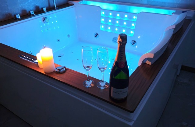 Loft "le Chic" - Jacuzzi King Size