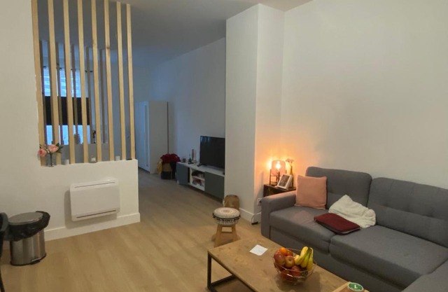 Loft moderne avec parking gratuit