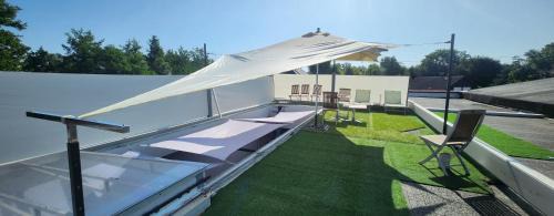 loft sky view and rooftop