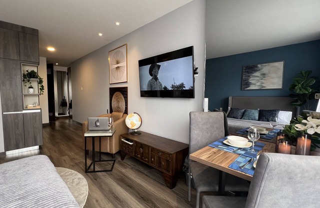 Loft With Hotel Amenities/Coworking/GYM/Room Service