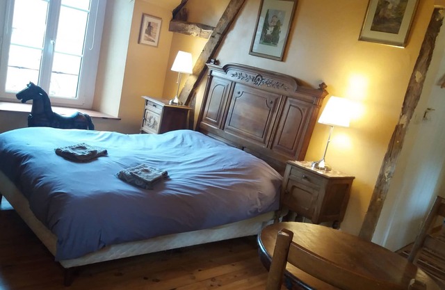 Logis warm + horses 10 km from Haras du Pin.