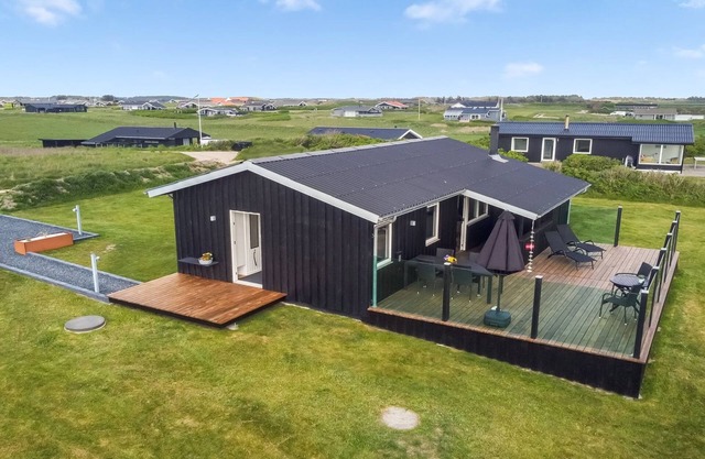 "Lok" - 450m from the sea by Interhome