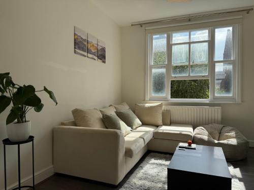 London Luxe Escape