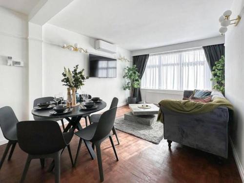 London's Charm Modern 2BR Marylebone's Best Spot