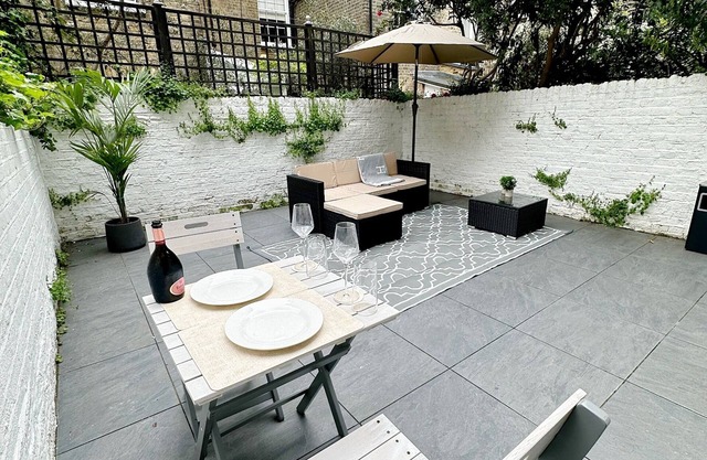 Londwell - Chelsea Garden Flat - Private Oasis