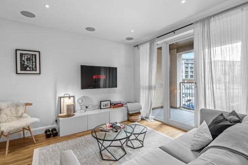 Londwell Heart of Notting Hill Balcony Suite