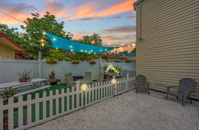 Long Stay: Pool-Wifi-Moffitt-RJ Stadium-Insurance Housing-Pets OK - ALL NEW