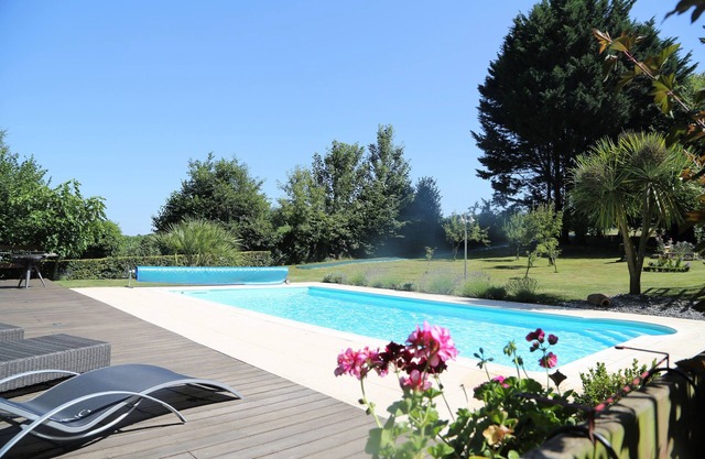 Longere With Heated Pool