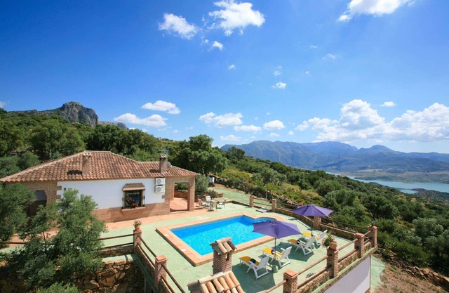 Los Milagros - Two Bedroom Villa, Sleeps 4