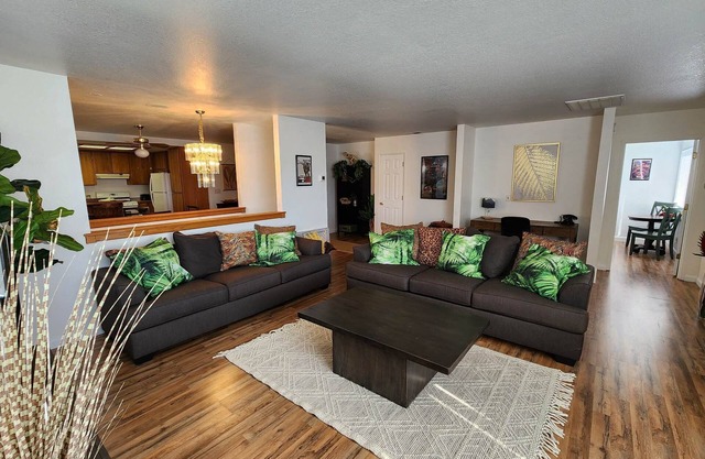 Lost World Lodge - Your Jurassic Park Vacation Rental