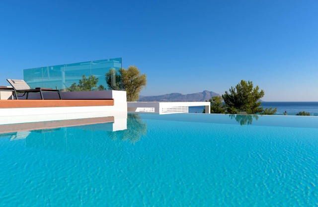LOUZOIA BAY VILLA RHODES