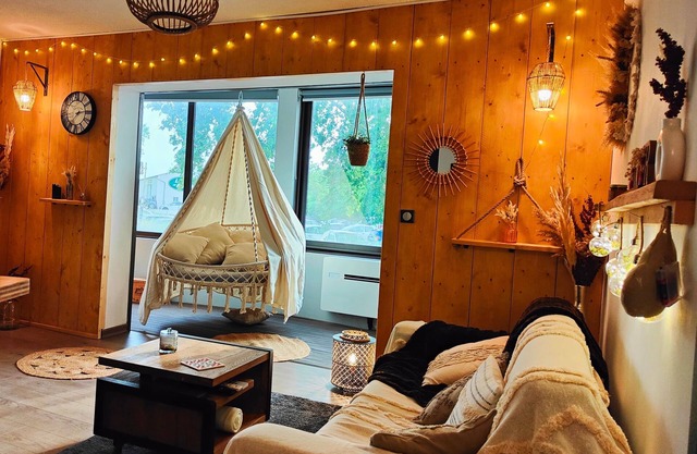 Love and bubbles : Private Jacuzzi 🛁 5 min walk from the heart of town 🏫