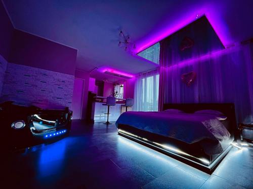 Love Room O'Dream, Jacuzzi et Lit King Size