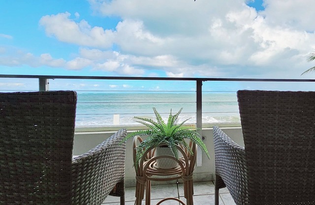 Love the Beach & Attractions? Yes, this Condo's on the BEACH! #KIOKOS#El Yunque