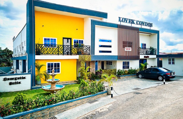 LOVEK CONDOS