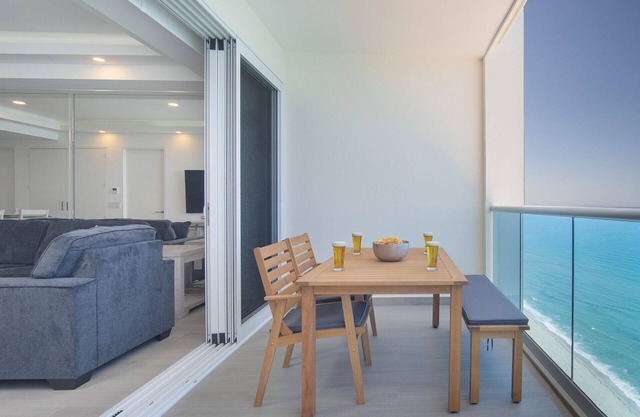 *Lovely* 1BR condo at Encantame Towers Velero 2303