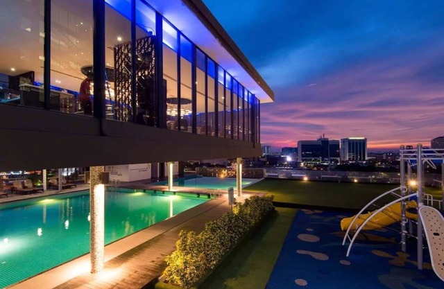 Lovely 1BR Suite with Incredible Restaurant