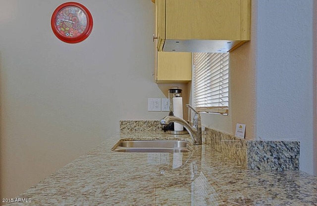 Lovely 2 Bed 2 Bath First Floor Condo Scottsdale