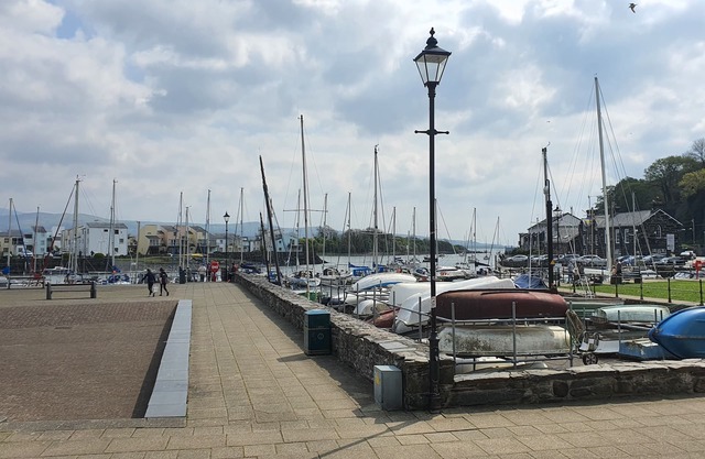 LOVELY 2 BED APARTMENT PORTHMADOG HARBOURSIDE FANTASTIC VIEWS