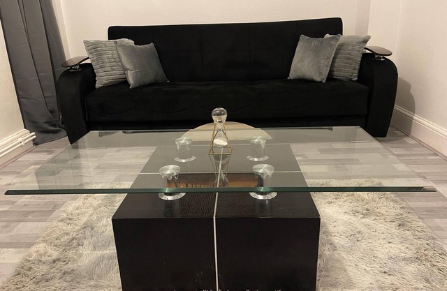 Lovely 2-Bed Apartment in London