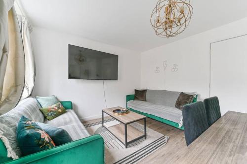 Lovely 2 bedroom apartment