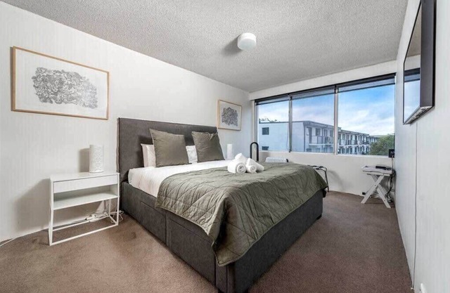Lovely 2 BR Apartment in Griffith, ACT