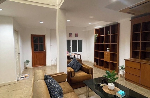 Lovely 3-bedroom house with AC in Minburi