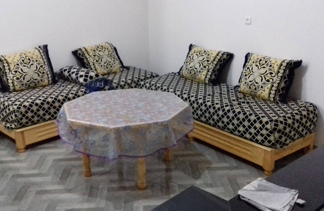 Lovely air-conditioned apartment in the center of town, not overlooked,