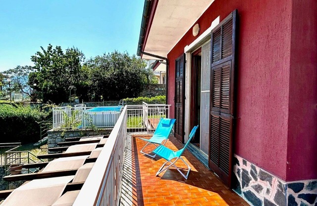Lovely apartment for 6 guests with private pool, WIFI, balcony, pets allowed and parking