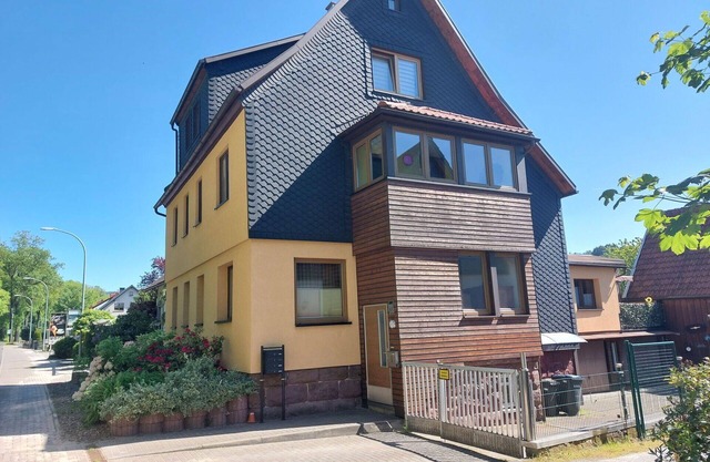 Lovely apartment for 4 guests with WIFI, TV, patio and parking