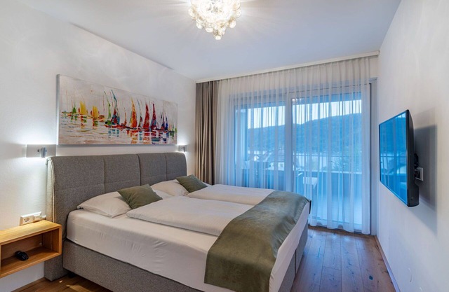 Lovely apartment for 3 people with WIFI, TV, balcony and parking