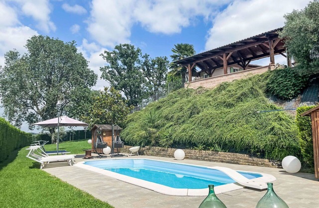 Lovely apartment for 4 people with A/C, pool, WIFI, terrace, pets allowed and panoramic view