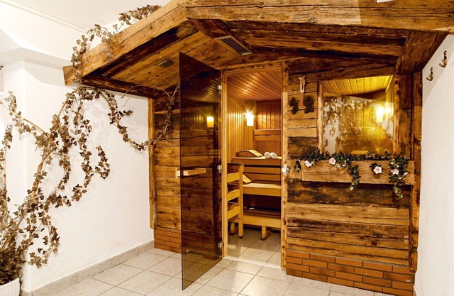 Lovely apartment for 2 people with WIFI, TV, balcony and parking
