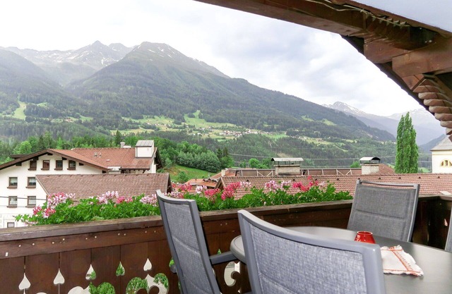 Lovely apartment for 5 guests with WIFI, TV and balcony