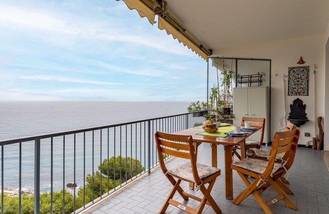 Lovely apartment for 6 people with WIFI, TV and terrace