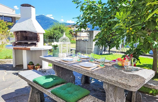 Lovely apartment for 2 guests with A/C, WIFI, TV, patio, pets allowed, panoramic view and parking
