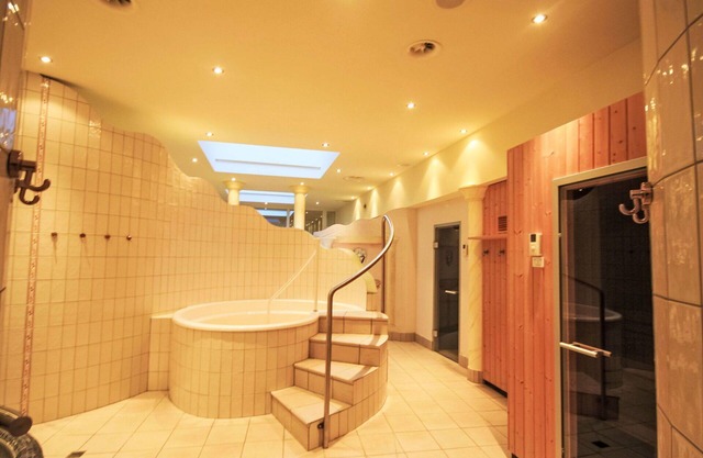 Lovely apartment for 6 people with WIFI, TV and balcony