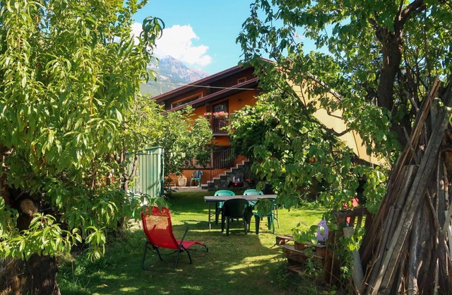 Lovely apartment for 4 people with A/C, WIFI, TV, pets allowed and parking