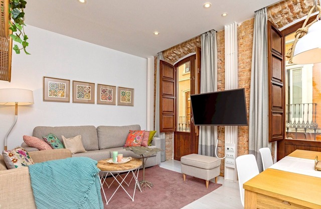 Lovely apartment near the Cathedral. Zacatin 202
