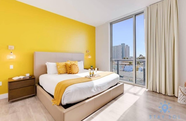 Lovely Apartment| Rooftop Pool+ Gym