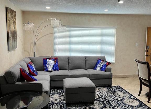 Lovely Berryman Ave Apartment